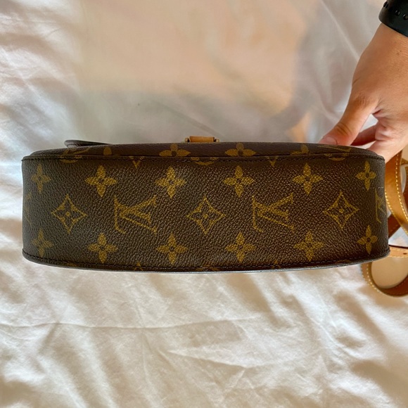 Authentic Louis Vuitton Saint Cloud - Picture 5 of 12
